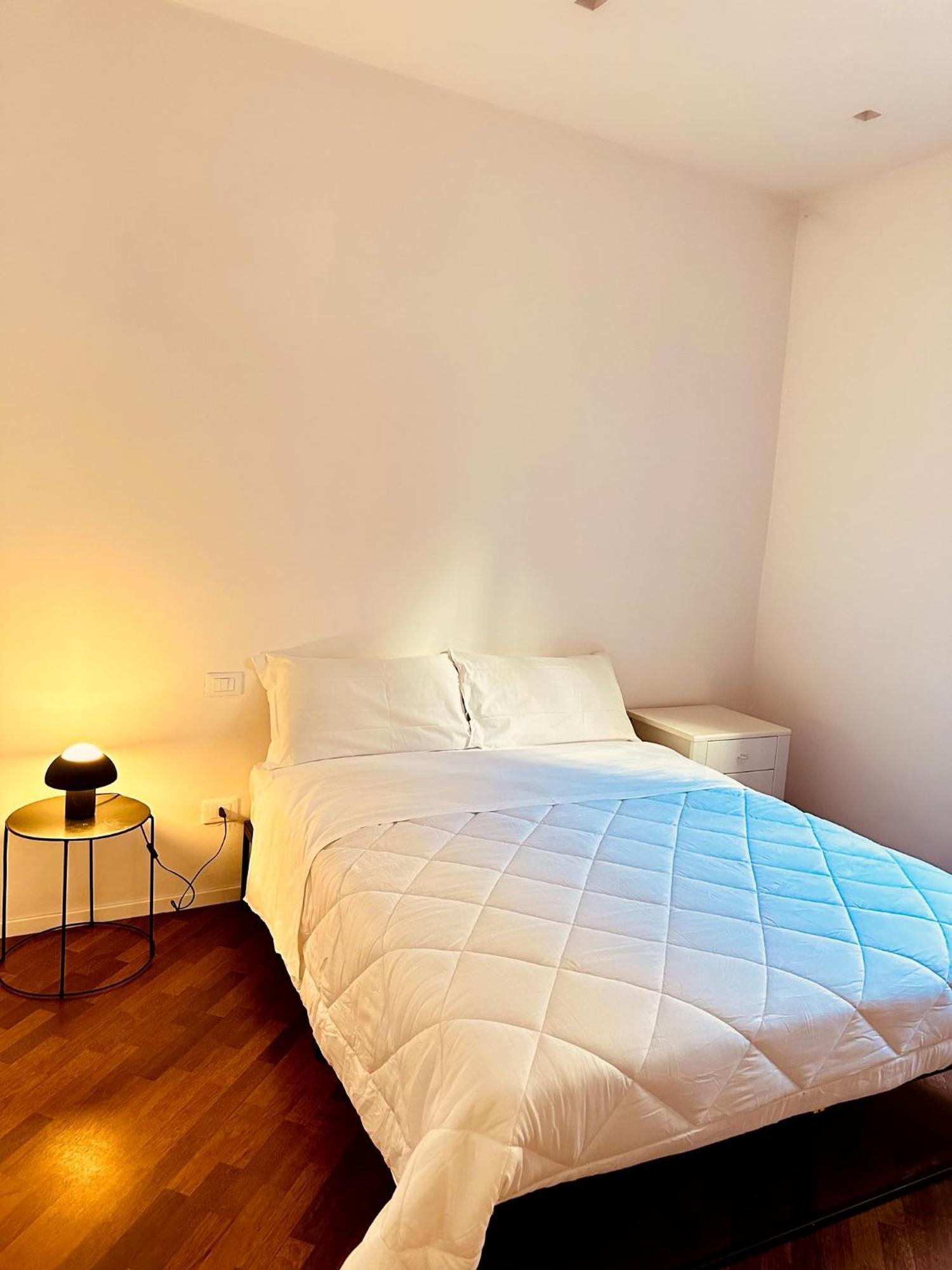 Whouse Large Suite Apartment Indipendenza 博洛尼亚 外观 照片